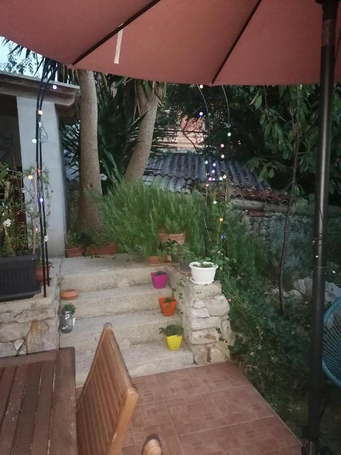 Dairos Apartment Mali Losinj Exterior photo