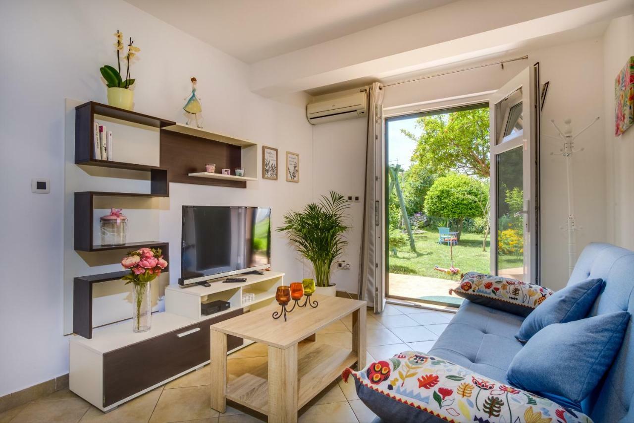 Dairos Apartment Mali Losinj Exterior photo